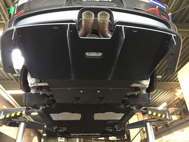991 GT3 Cup diffuser and transmission floor for Porsche