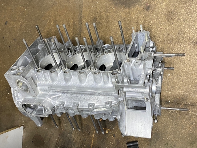 964 engine case used in very good condition for Porsche 911